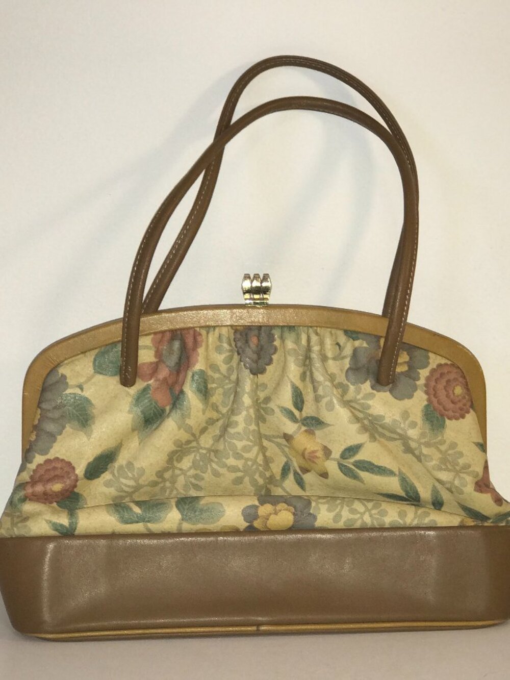 Vintage Maru Tokyo Beige Floral Handbag with Kiss Clasp Closure